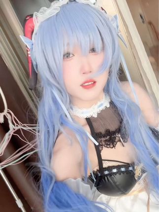 不呆猫最新Cosplay作品，兔子女友等精彩欣赏