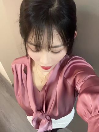 琳lin的舞台服装与私服，背后设计揭秘