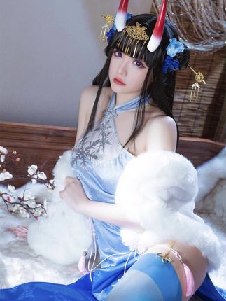 G44不会受伤美露莘cosplay，完美游戏人物还原