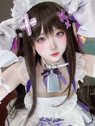 Nyako 喵子 cosplay 初音白兔网袜少女，特别礼物般的可爱