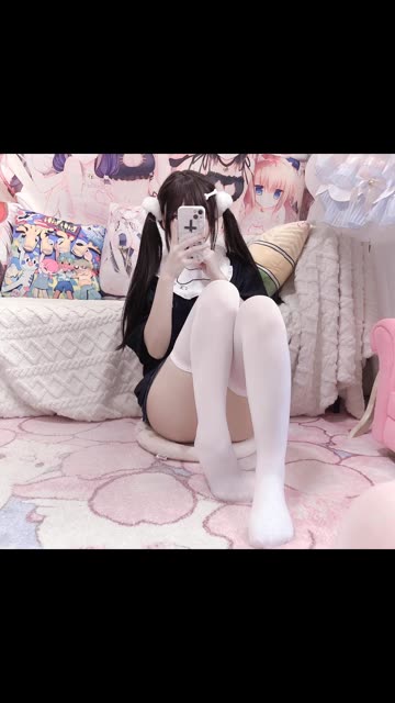 Nyako喵子束缚黑丝女仆84图1视频，束缚黑丝cosplay合集