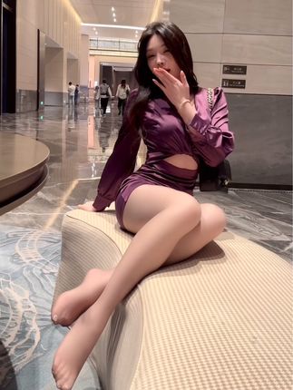 徐莉芝Booty制服写真秀，徐莉芝Booty制服写真全集